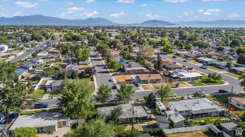 Aerial perspective of suburban area with mountains