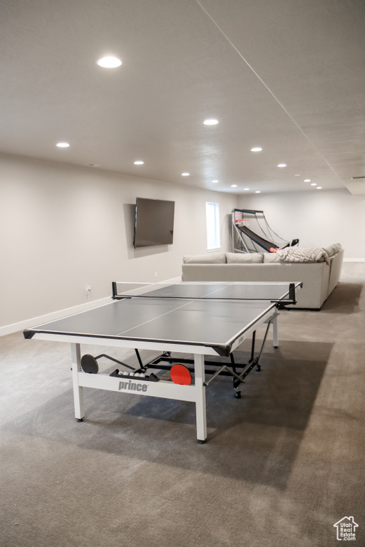 Game room with carpet flooring and recessed lighting