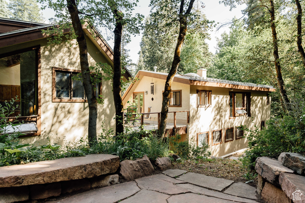 2205 N PINECREST CANYON RD Salt Lake City, UT 84108