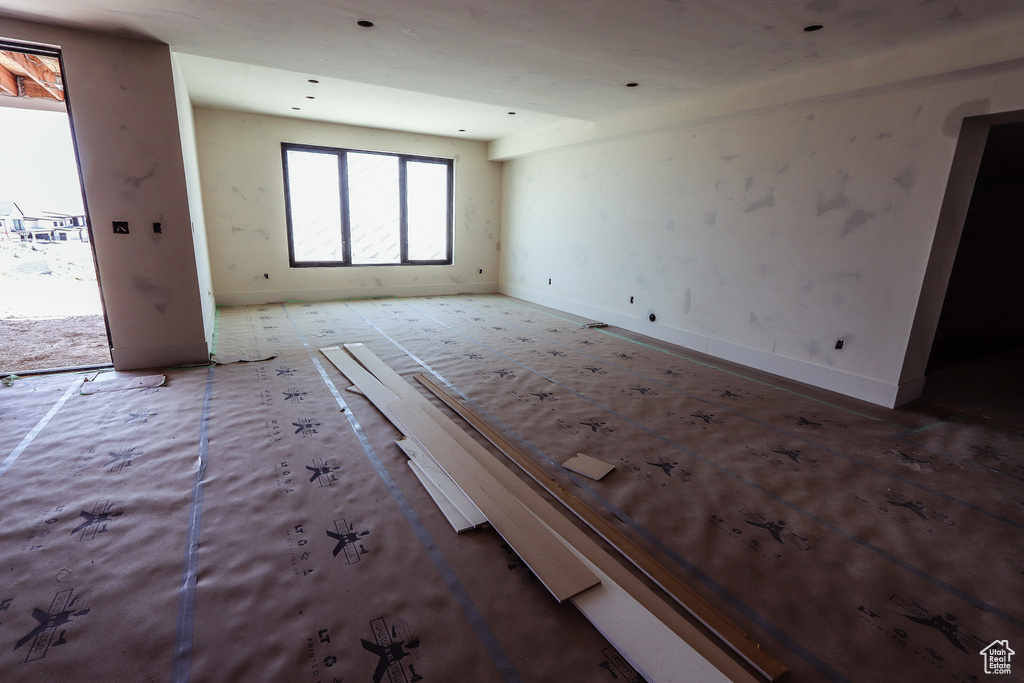 Spare room with baseboards