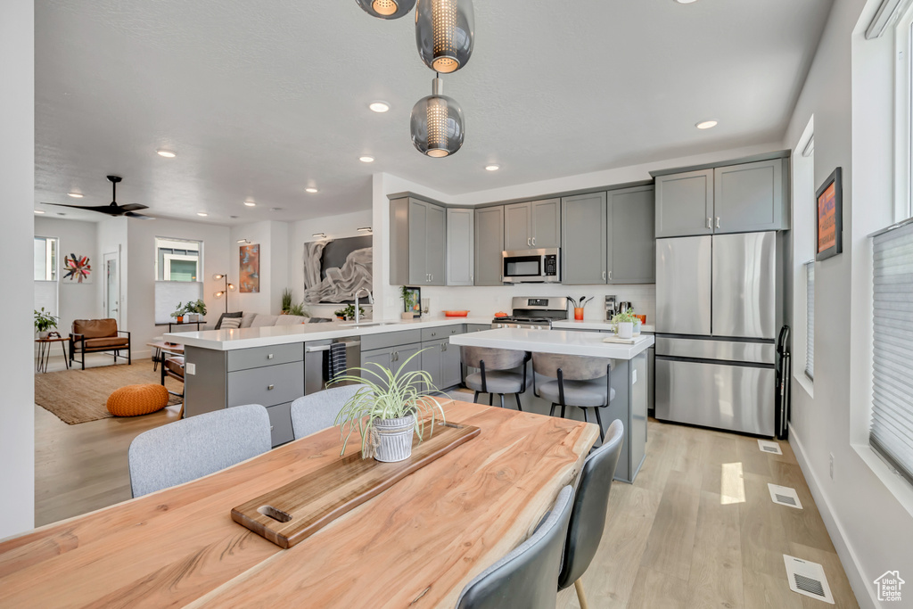 3465 S PEEBLES CT Salt Lake City, UT 84115