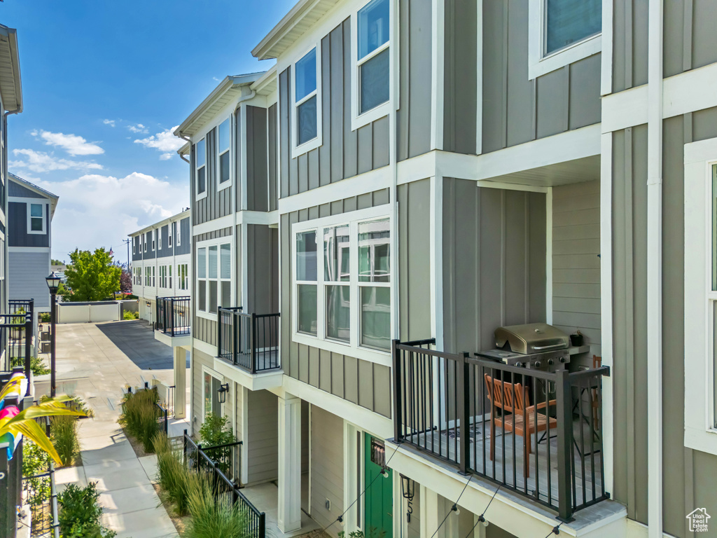 3465 S PEEBLES CT Salt Lake City, UT 84115