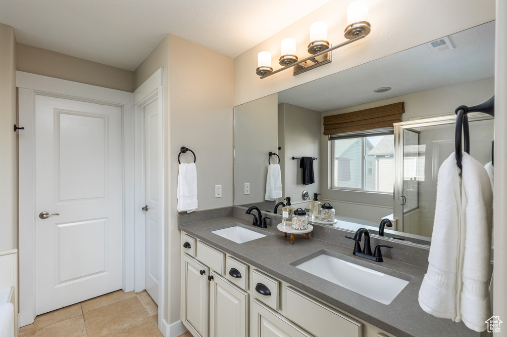 1058 W STONEHAVEN DR North Salt Lake, UT 84054