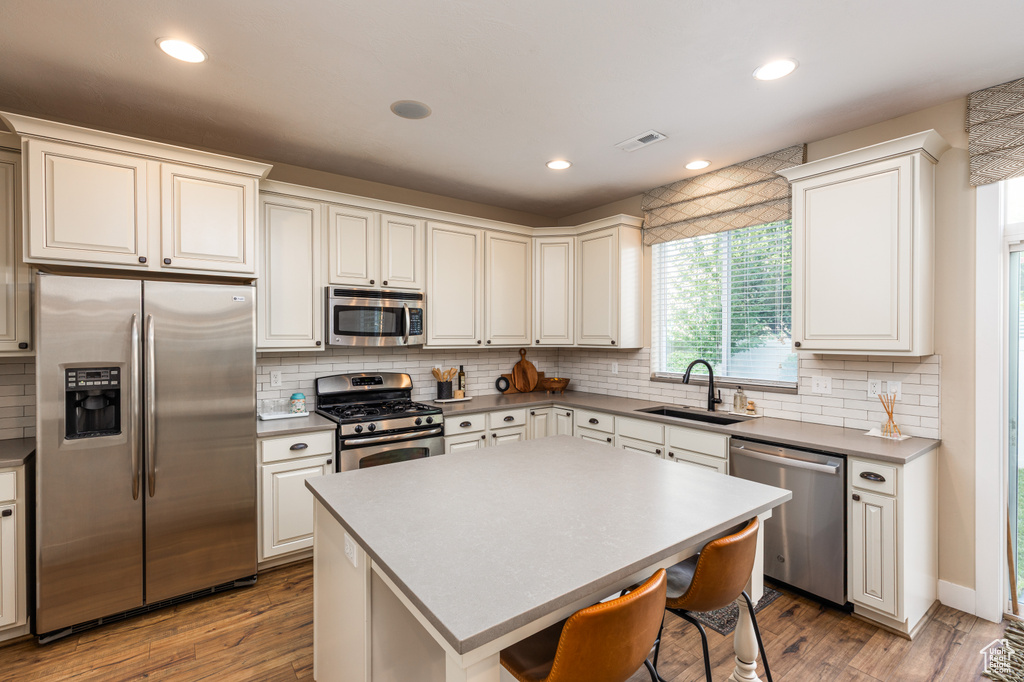 1058 W STONEHAVEN DR North Salt Lake, UT 84054