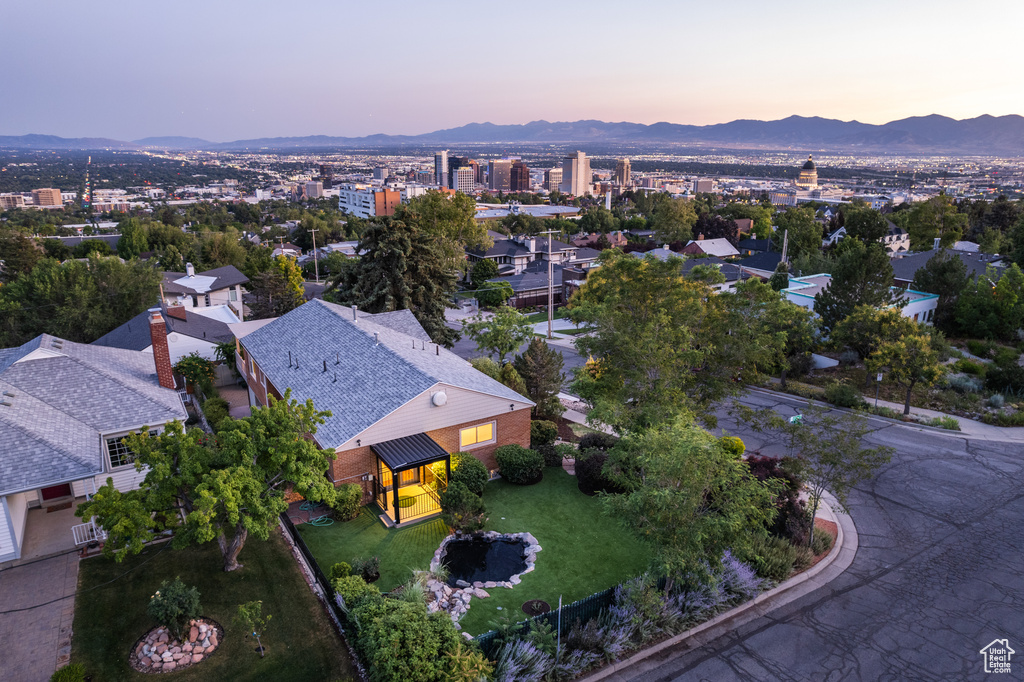 586 E ST Salt Lake City, UT 84103
