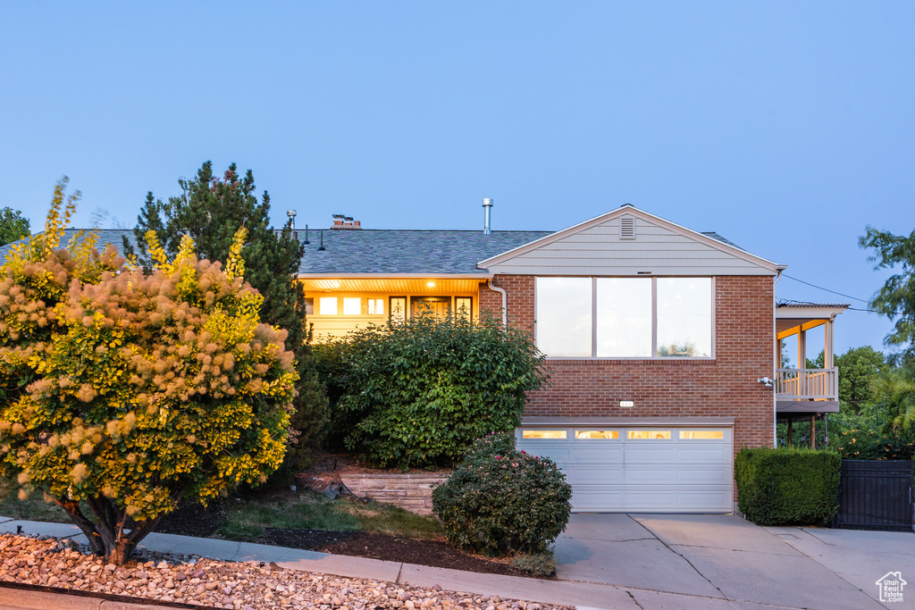 586 E ST Salt Lake City, UT 84103