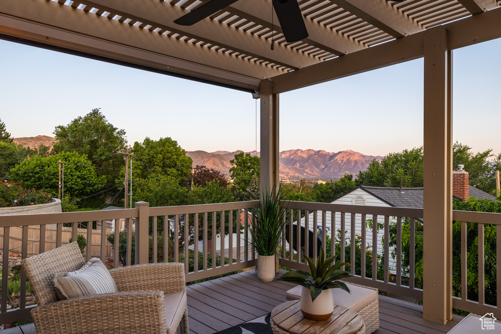 586 E ST Salt Lake City, UT 84103
