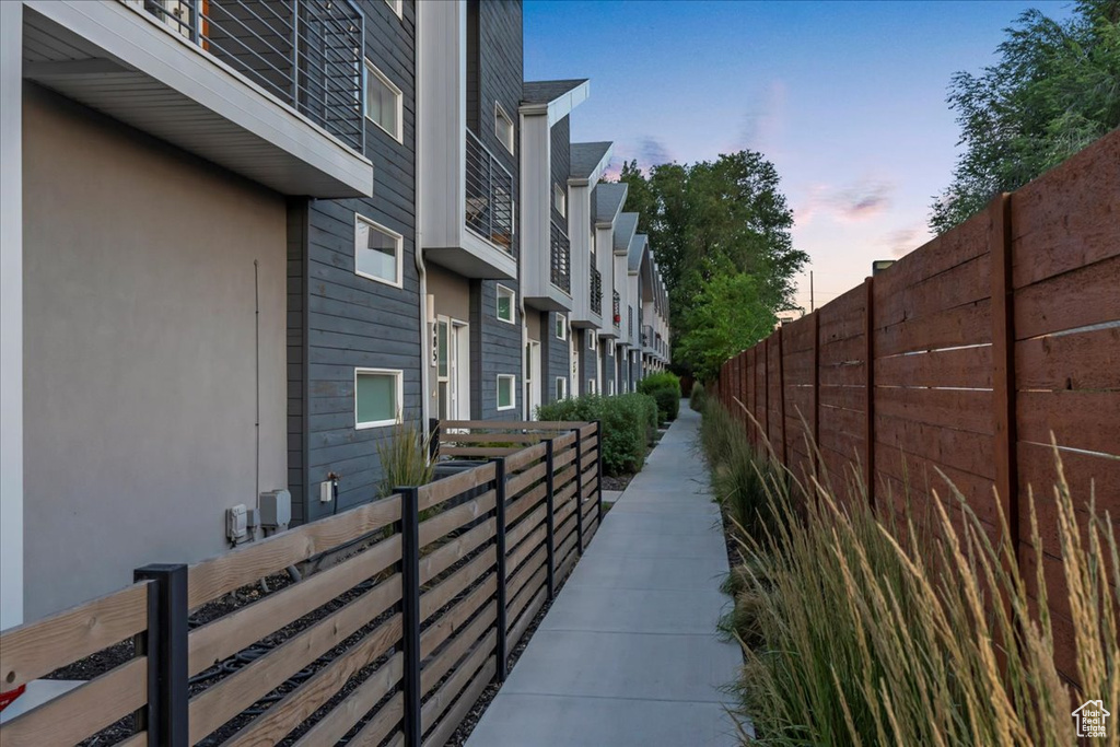 461 N BEAUMONTE CT Salt Lake City, UT 84116