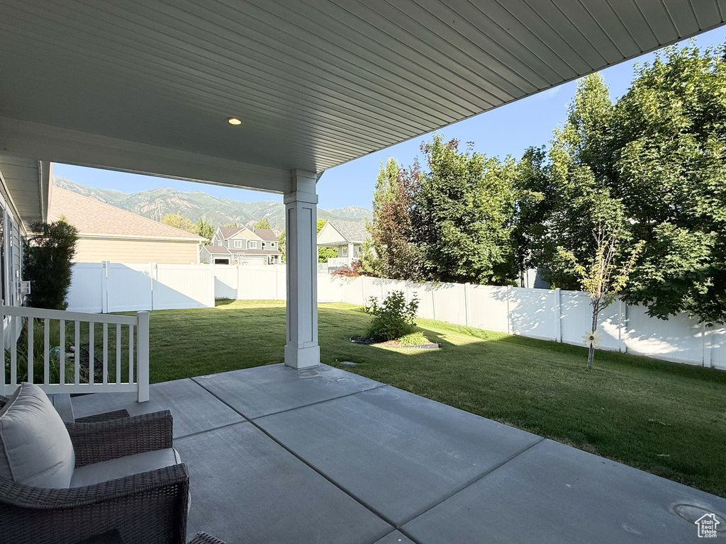 1302 E MARY LN Layton, UT 84040