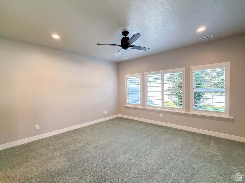 1302 E MARY LN Layton, UT 84040