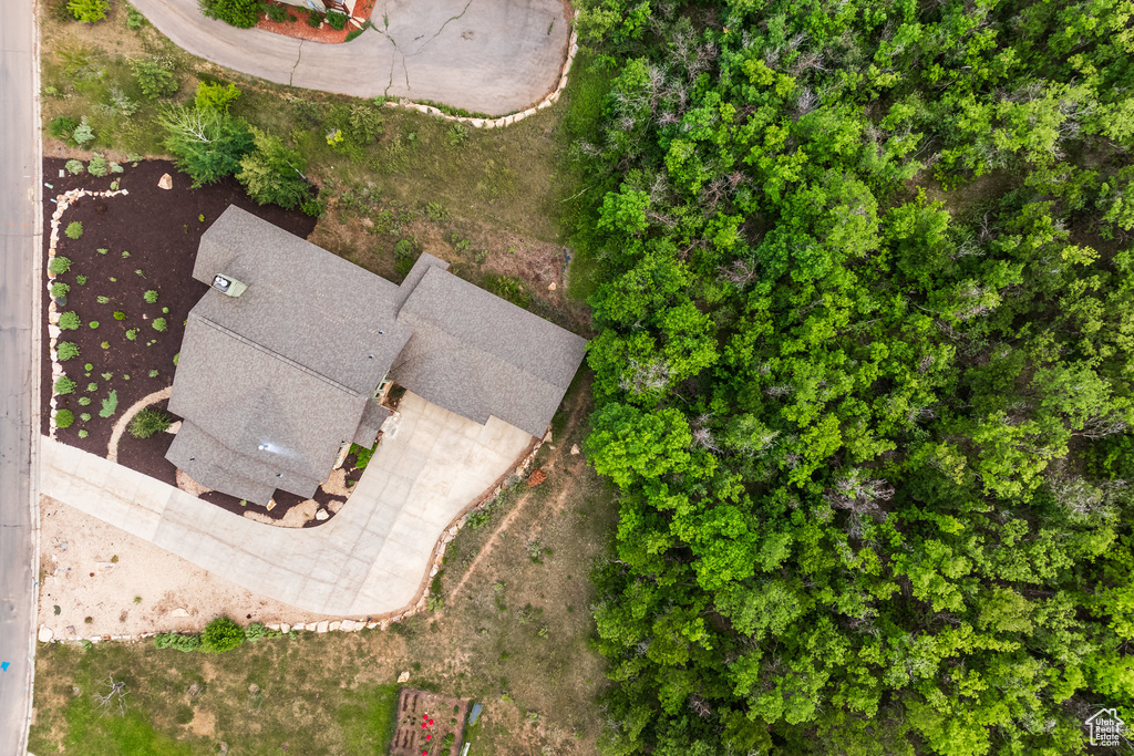 Aerial view of property and surrounding area