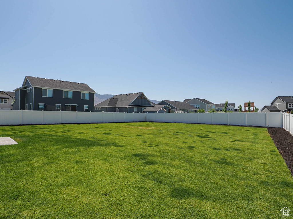 View of yard featuring a residential view