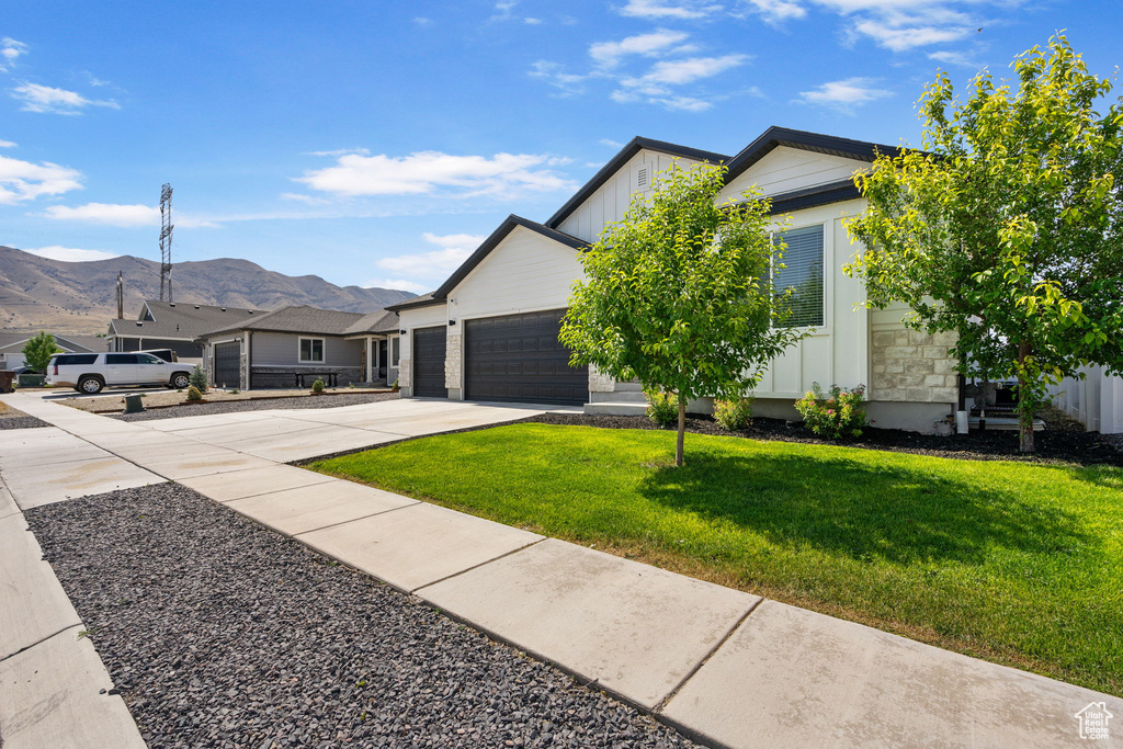 2418 E QUAKING ASPEN LN Eagle Mountain, UT 84005