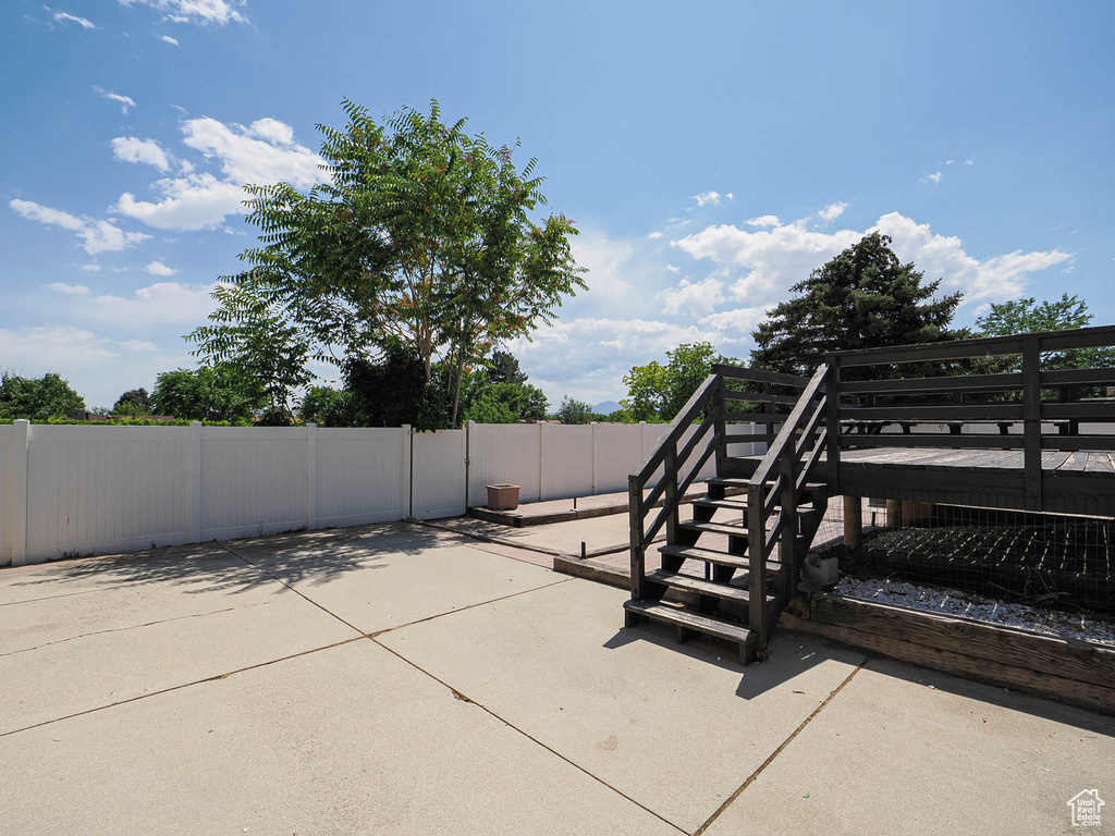 2333 W LEDGEWOOD DR Taylorsville, UT 84129