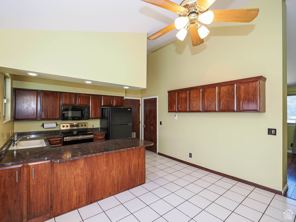 2333 W LEDGEWOOD DR Taylorsville, UT 84129