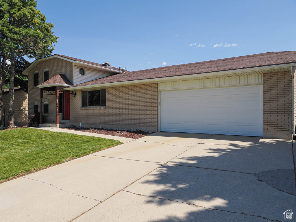 2333 W LEDGEWOOD DR Taylorsville, UT 84129