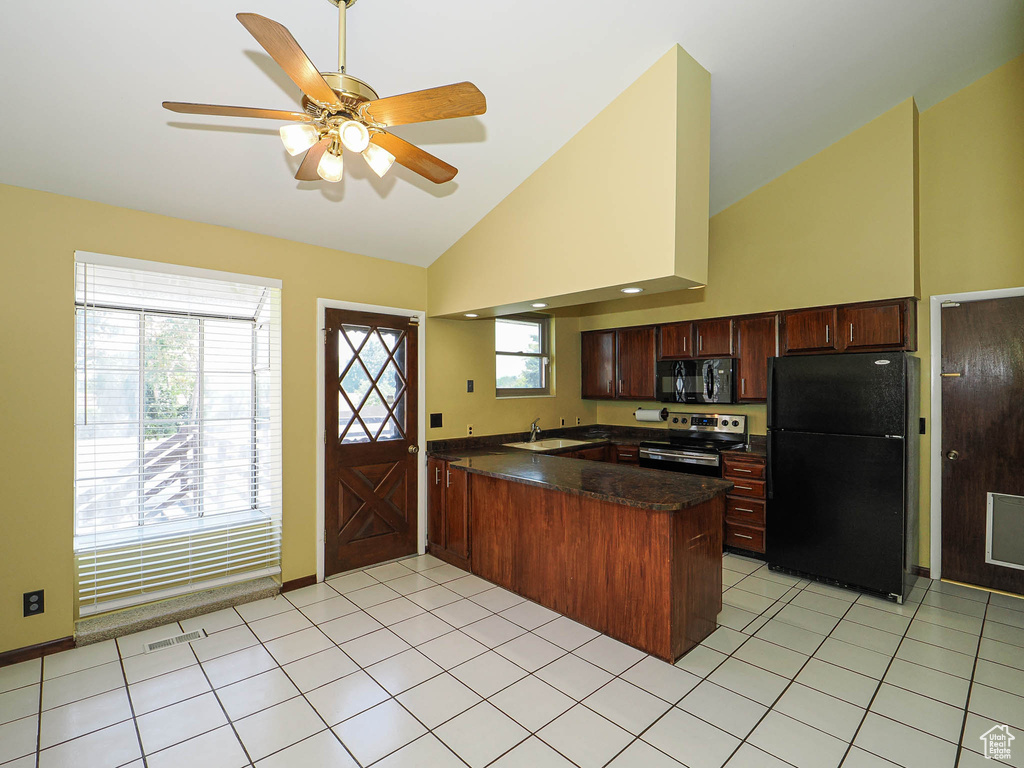 2333 W LEDGEWOOD DR Taylorsville, UT 84129