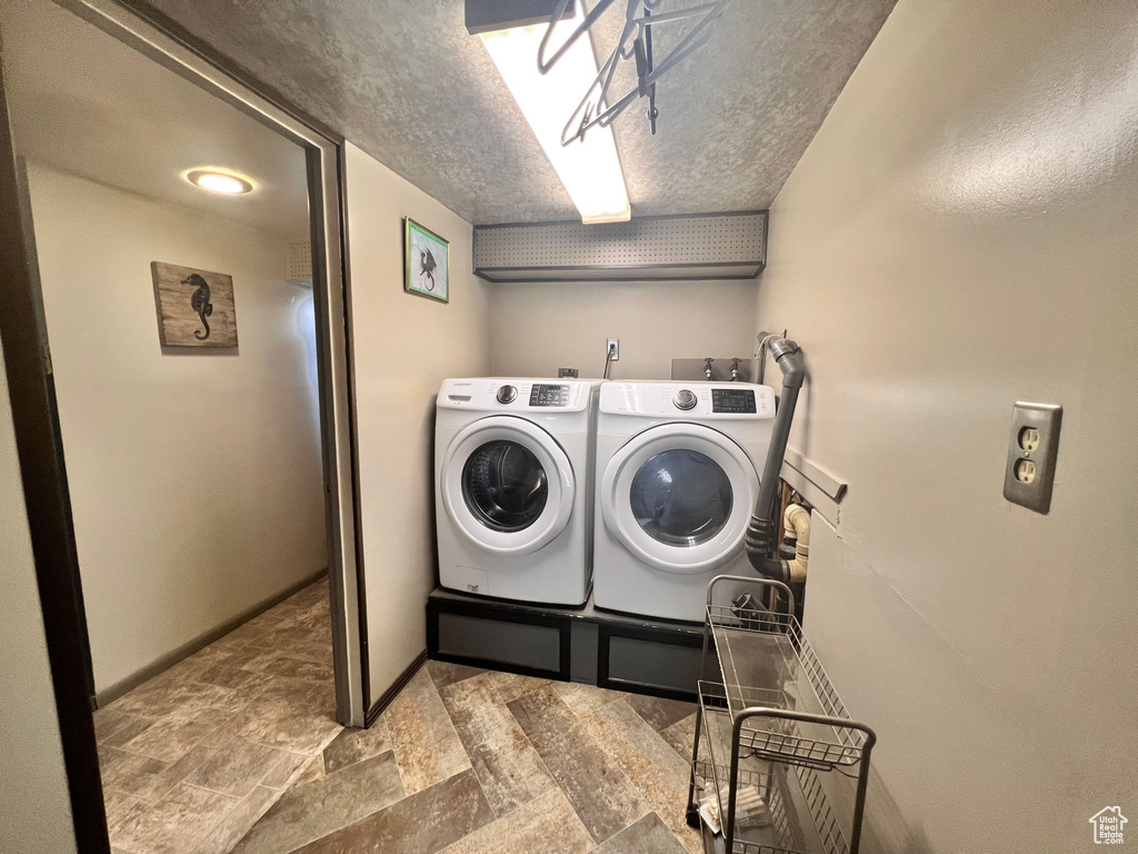 Photo 39 for MLS #2095035 at 148 Duchesne St