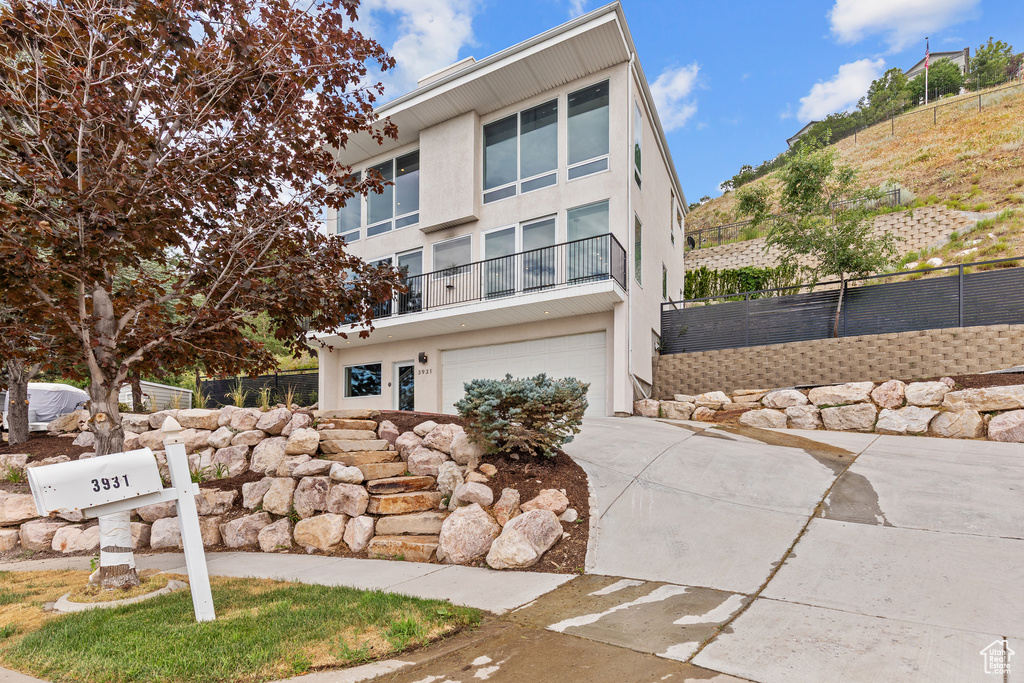 3931 S HUNTINGTON CIR Bountiful, UT 84010