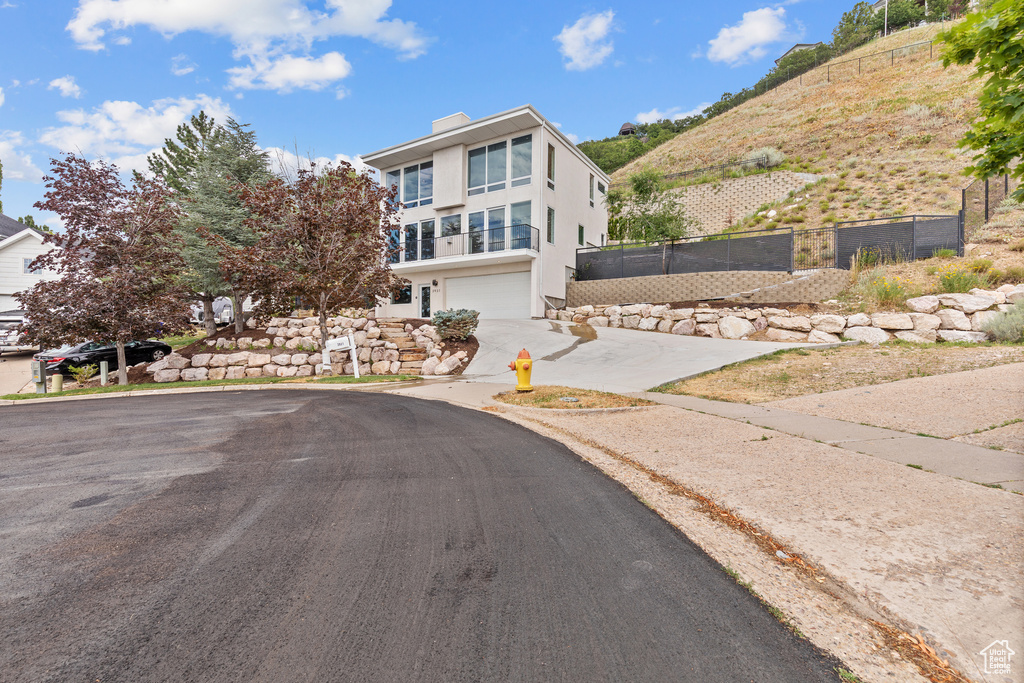3931 S HUNTINGTON CIR Bountiful, UT 84010