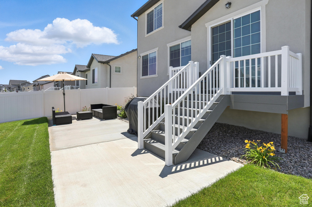 View of patio / terrace featuring a residential view and an outdoor living space