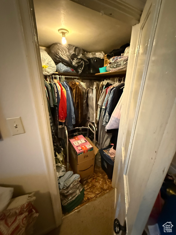 View of walk in closet