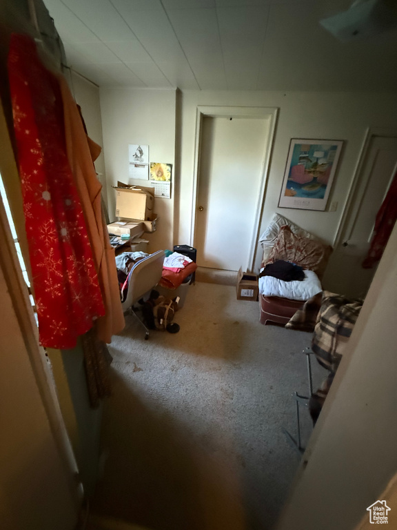 Corridor with carpet floors