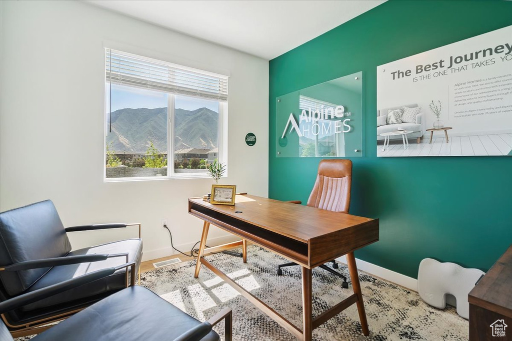 174 N MIA CV #17 Saratoga Springs, UT 84043