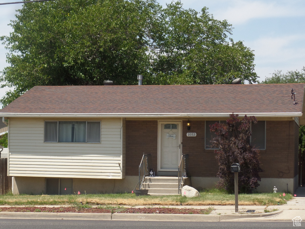 1053 E 10600 S Sandy, UT 84094
