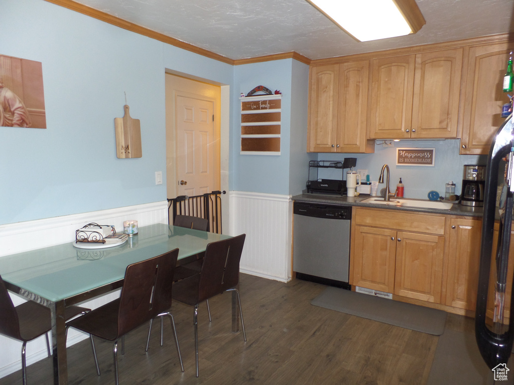 1053 E 10600 S Sandy, UT 84094