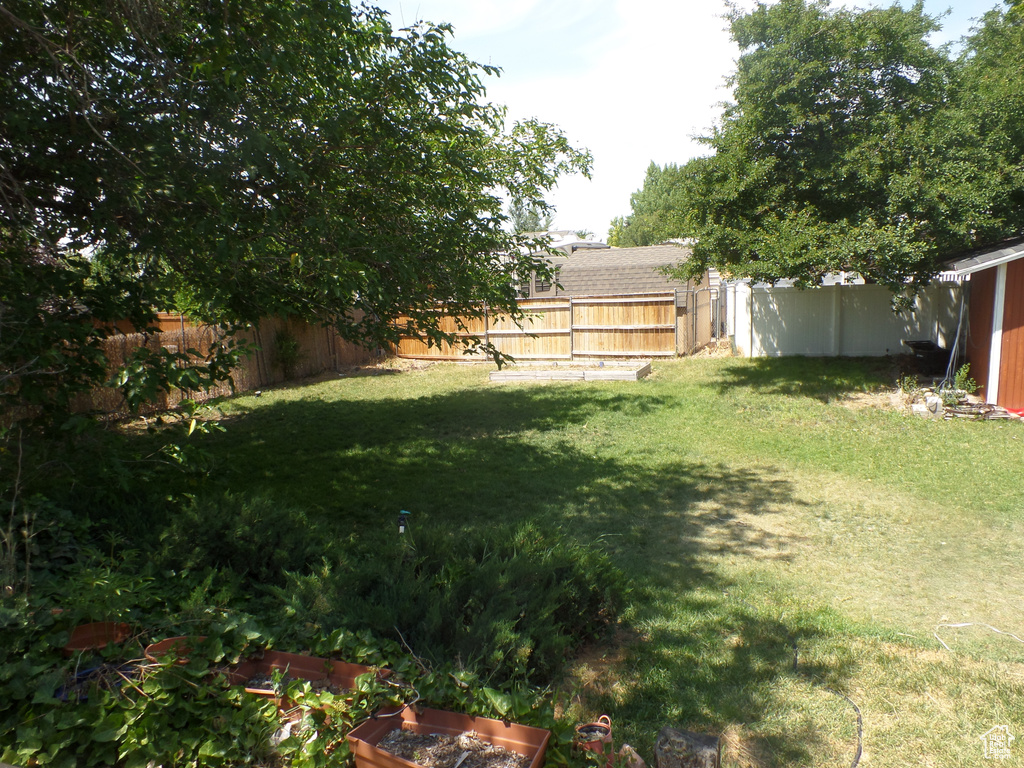 1053 E 10600 S Sandy, UT 84094