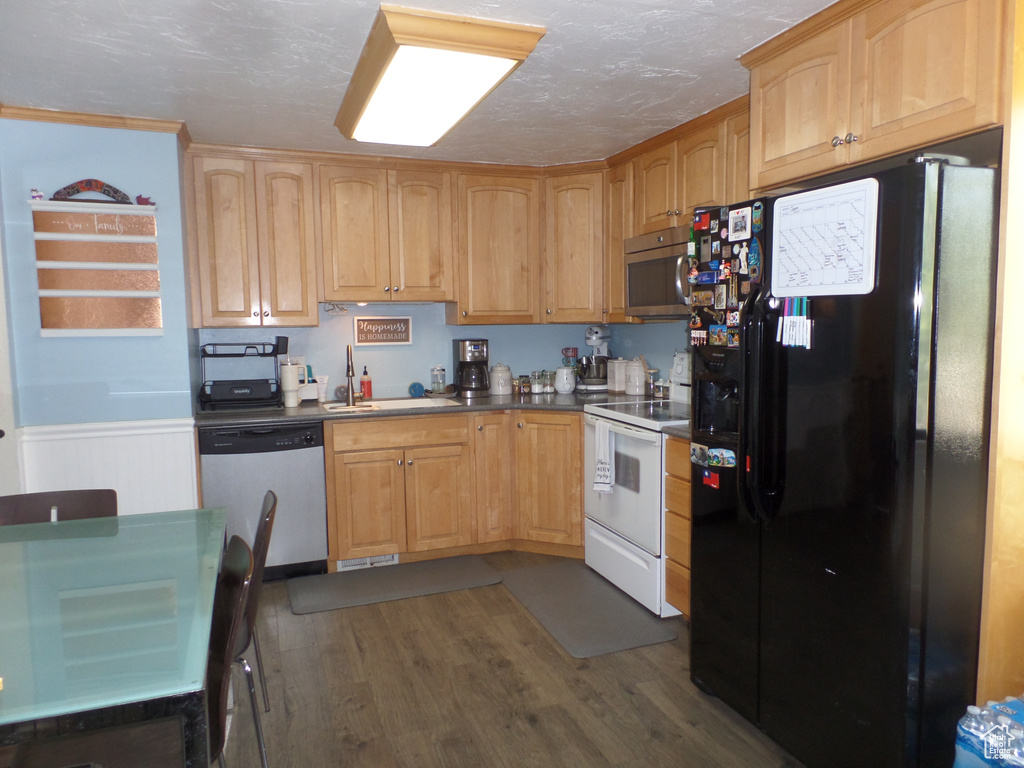 1053 E 10600 S Sandy, UT 84094