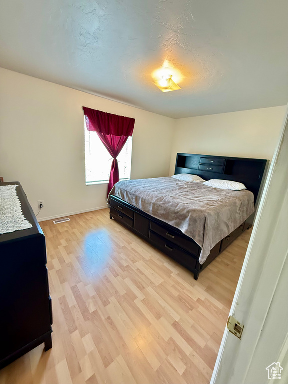 6437 S LOBELIA DR West Jordan, UT 84081