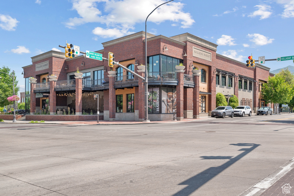 2270 E MURRAY HOLLADAY RD #4 Holladay, UT 84117