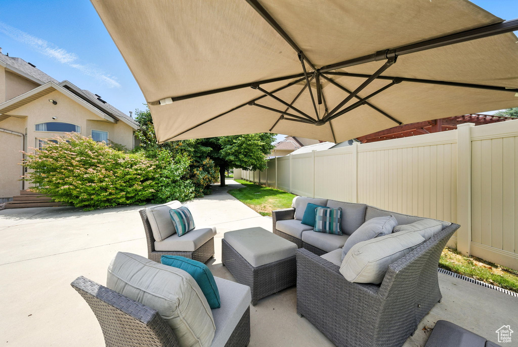 3072 W CURRENT CREEK DR South Jordan, UT 84095