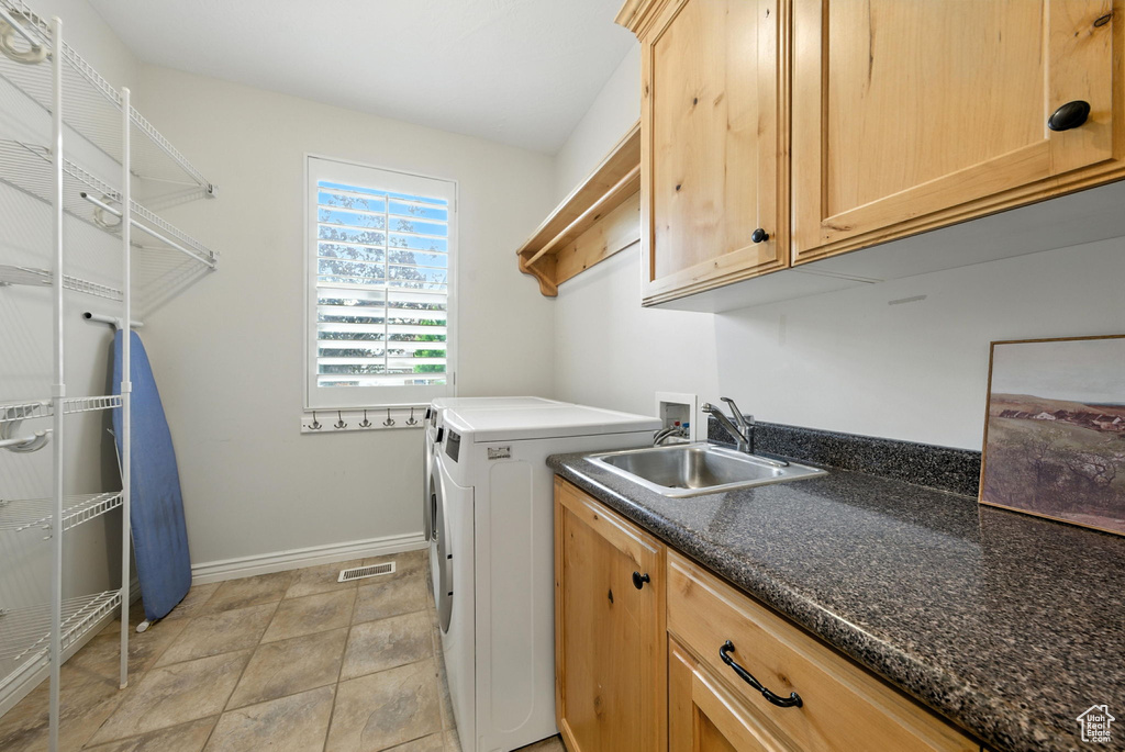 3072 W CURRENT CREEK DR South Jordan, UT 84095