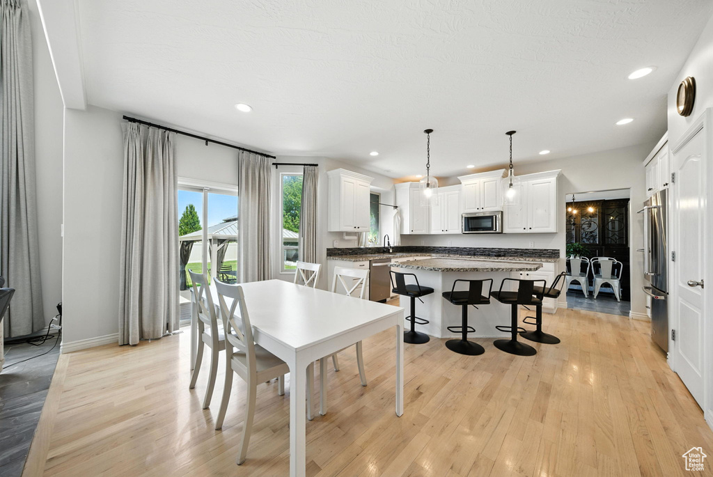 3072 W CURRENT CREEK DR South Jordan, UT 84095