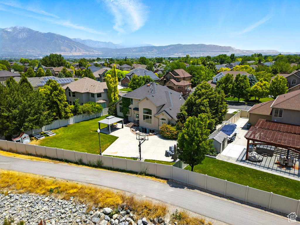 3072 W CURRENT CREEK DR South Jordan, UT 84095