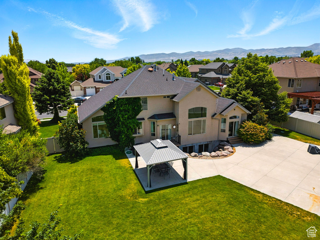 3072 W CURRENT CREEK DR South Jordan, UT 84095
