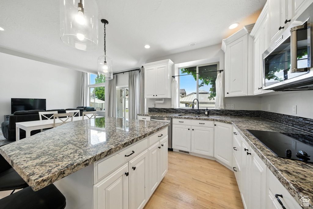3072 W CURRENT CREEK DR South Jordan, UT 84095