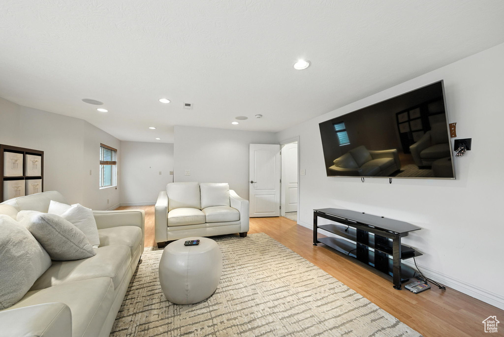 3072 W CURRENT CREEK DR South Jordan, UT 84095