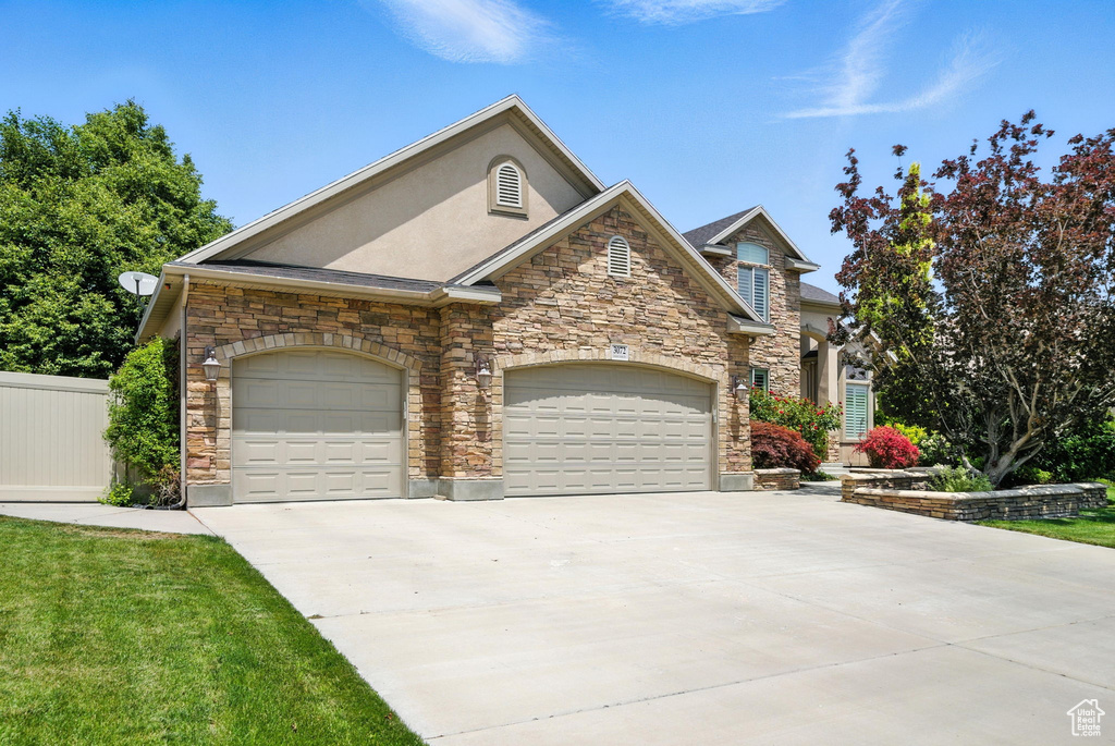 3072 W CURRENT CREEK DR South Jordan, UT 84095