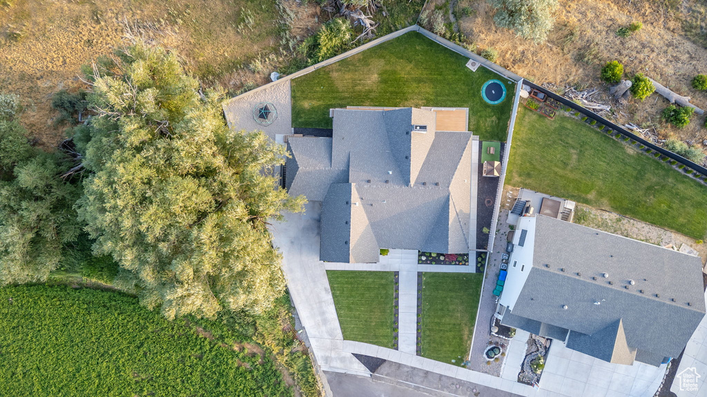 Aerial overview of property\\\\\\\'s location