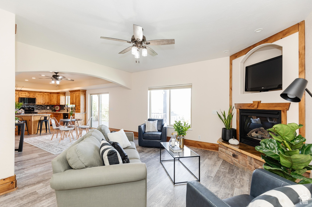 Photo 7 for MLS #2095141 at 1229 Grandview Dr
