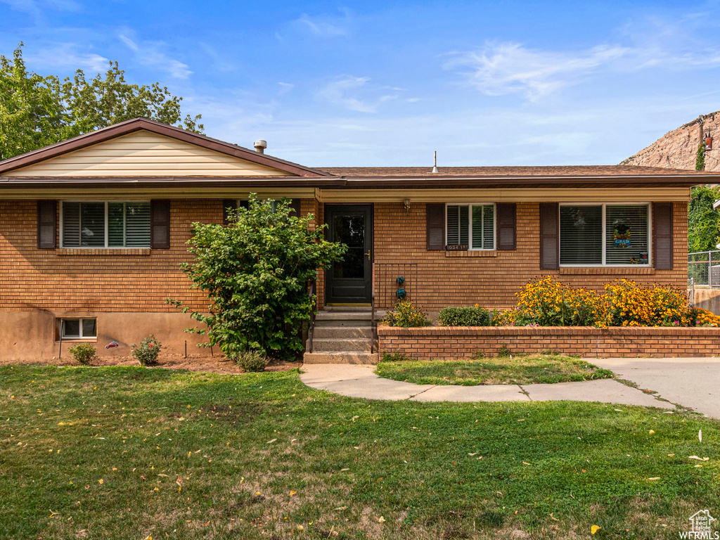 1034 E 1ST ST Ogden, UT 84404