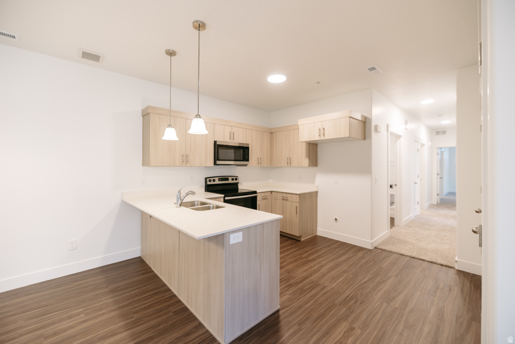 842 N COULSEN DR #L202 Saratoga Springs, UT 84045