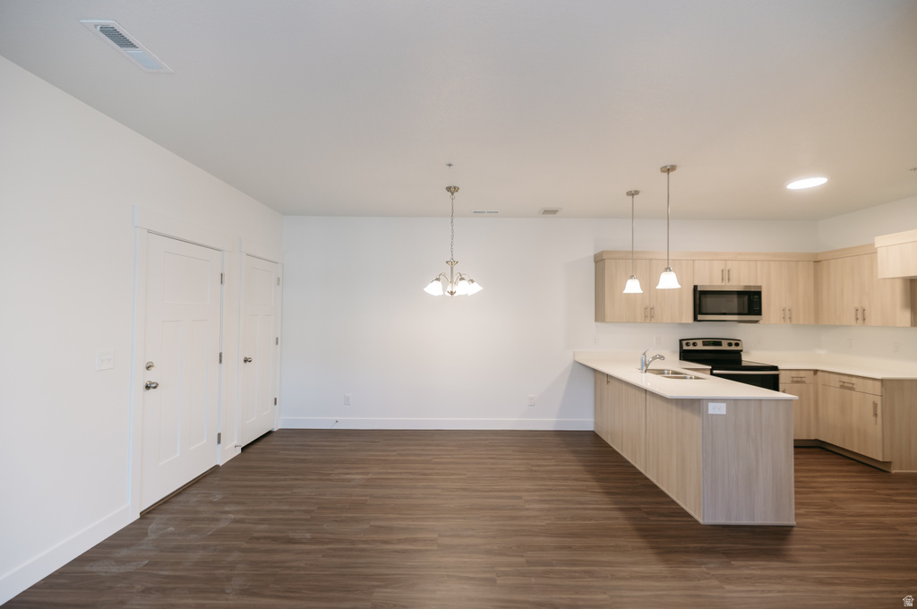 842 N COULSEN DR #L202 Saratoga Springs, UT 84045