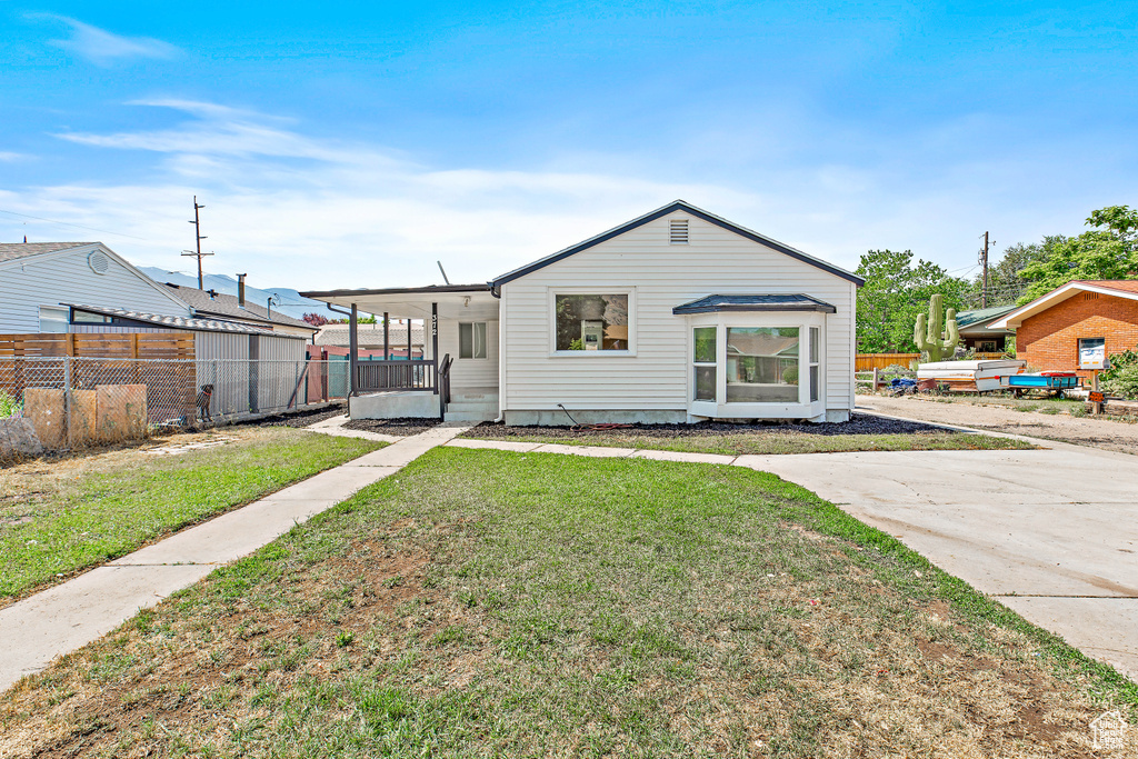 View of front of property