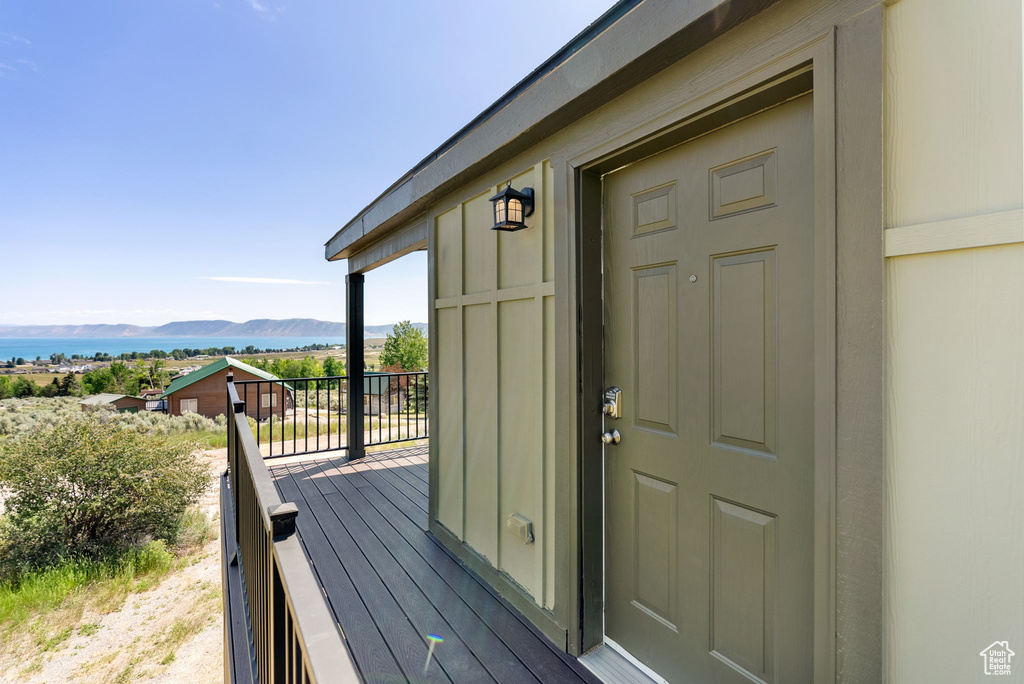 Property entrance with a mountain view