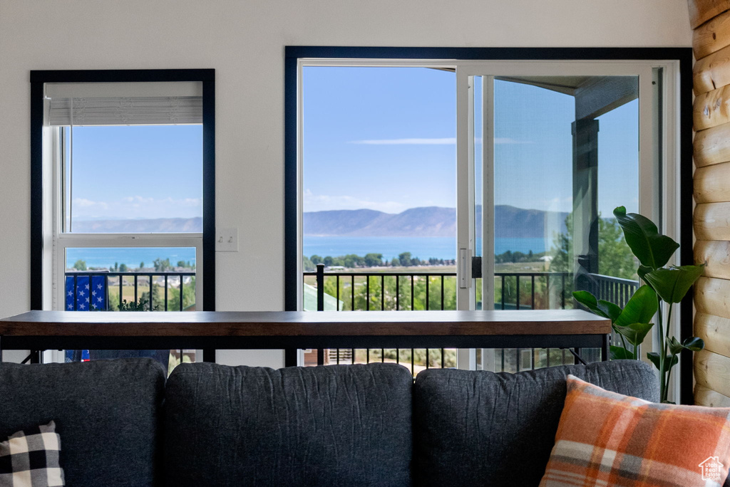 Living area featuring a mountain view